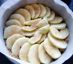 Spiced apple cake recipe
