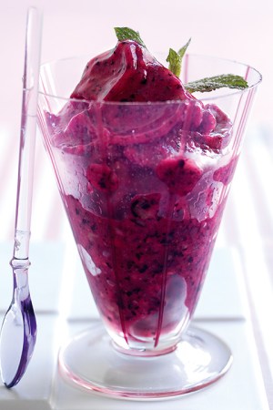 Speedy-Summer-Berry-Dessert