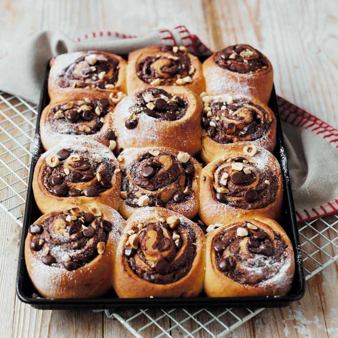 Chocolate and Nut Chelsea Buns